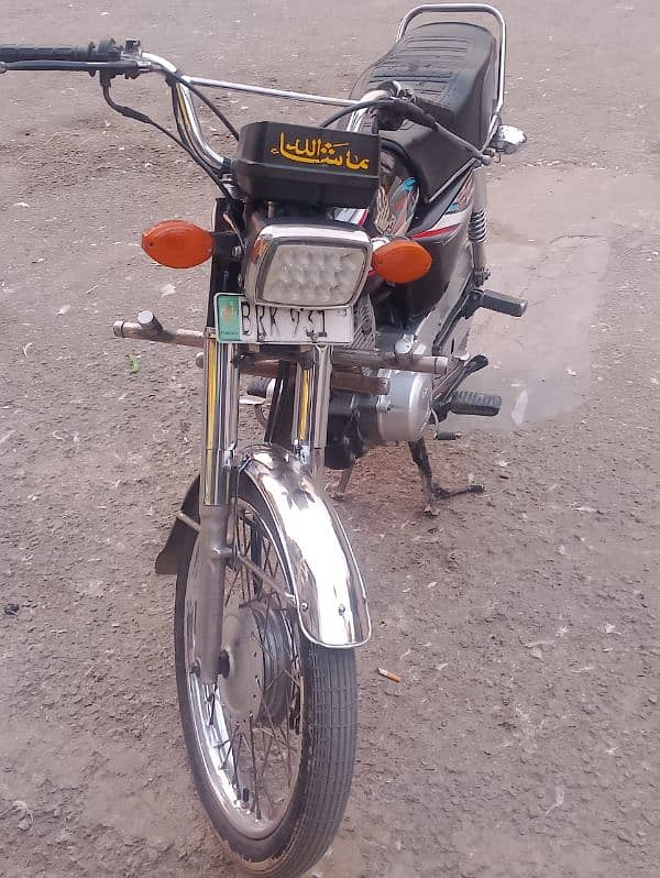 honda 125 in lush condition 1