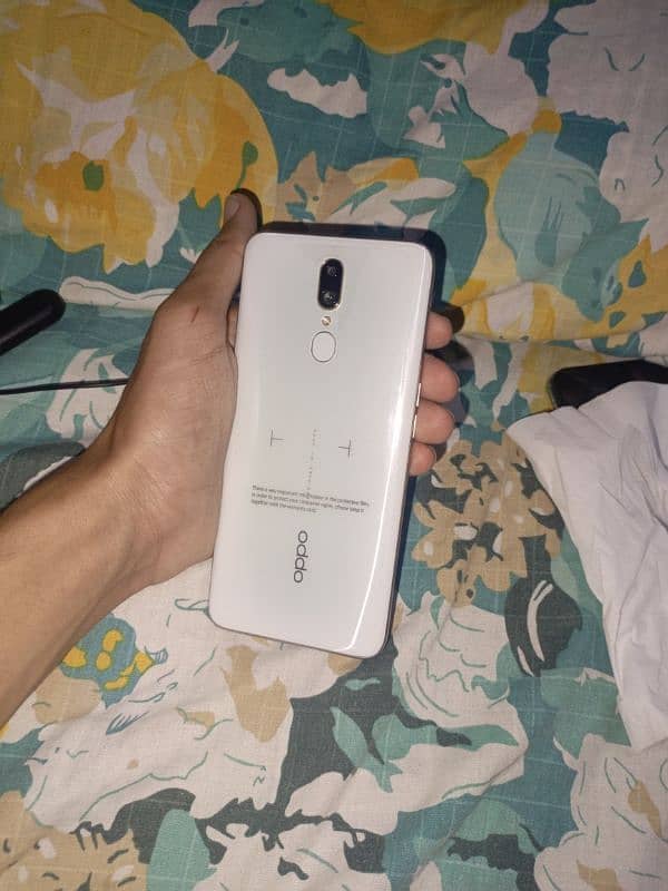 oppo f11 0