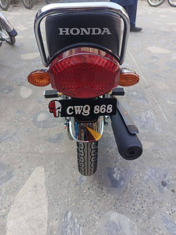 Honda CG125 9