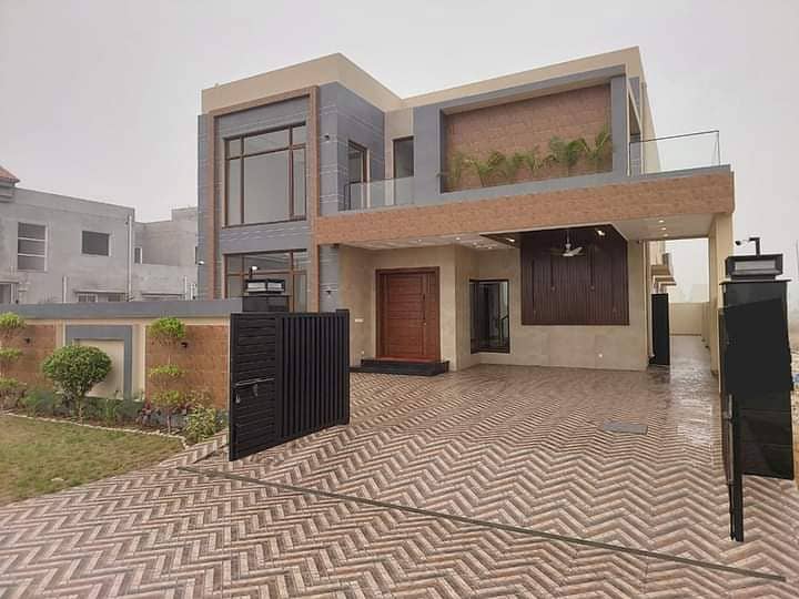 One Kanal House AvailableFor Sale Prime Location 0