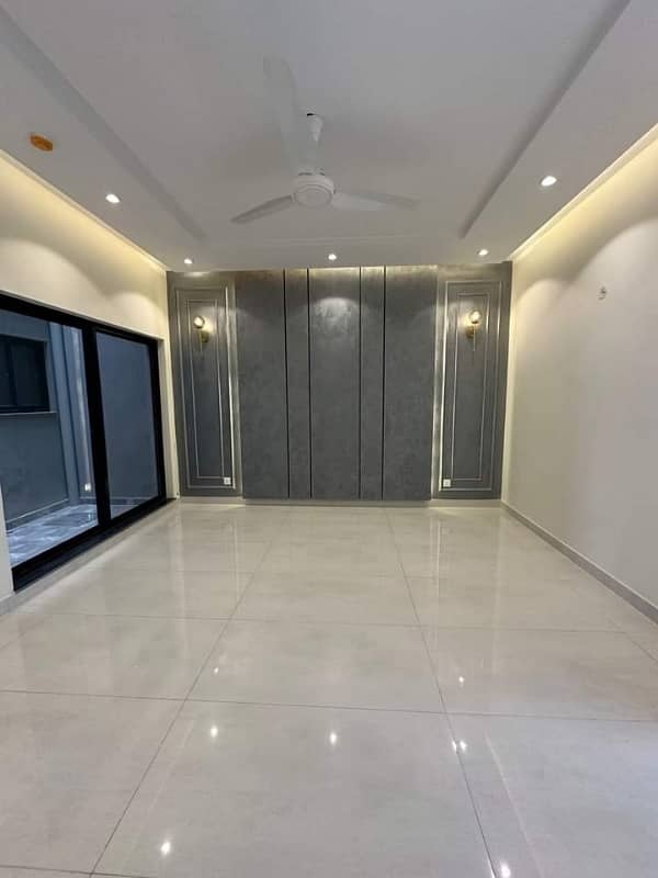 One Kanal House Available For Sale Prime Location 13