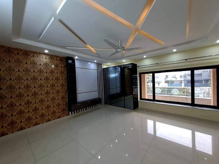 One Kanal House Available For Sale Prime Location 7