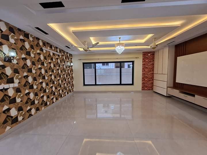 One Kanal House Available For Sale Prime Location 18