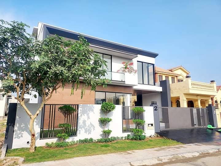 One Kanal House Available For Sale Prime Location Near park and market 0