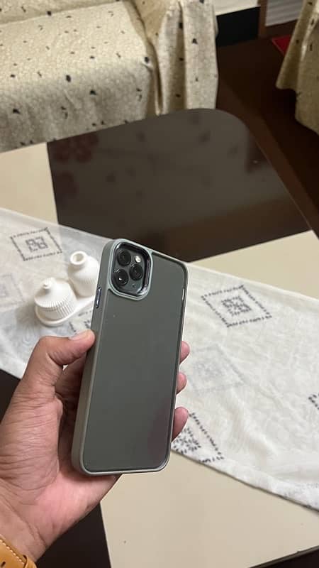 iPhone 11 pro max 256Gb Pta approved 3