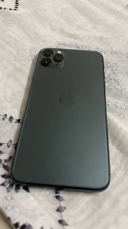 iPhone 11 pro max 256Gb Pta approved 4