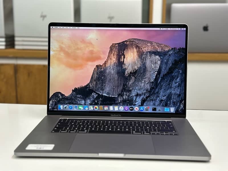 MACBOOK PRO 2019 !! 16-inch !! CORE-i7 !! 32 GB RAM !! 1 TB SSD 0