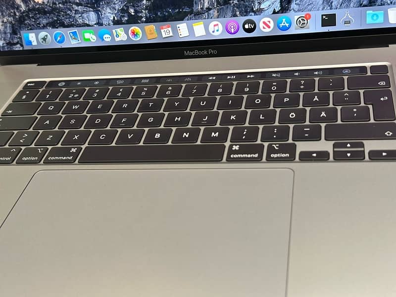 MACBOOK PRO 2019 !! 16-inch !! CORE-i7 !! 32 GB RAM !! 1 TB SSD 1