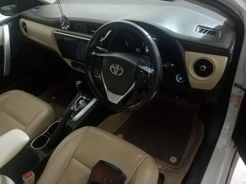 Toyota Altis Grande 2017 0