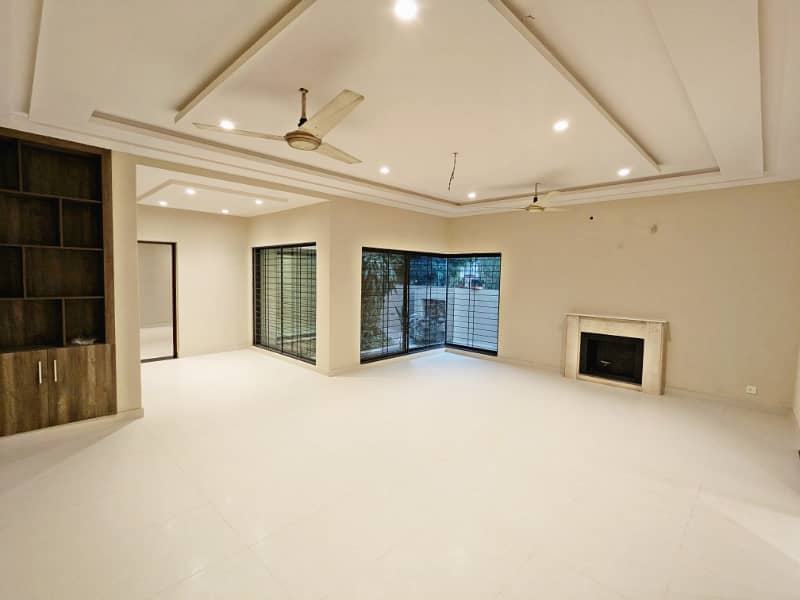 Cantt Properties Offer 1 Kanal New House Available For Rent At The Top Location Of DHA Phase 4 9