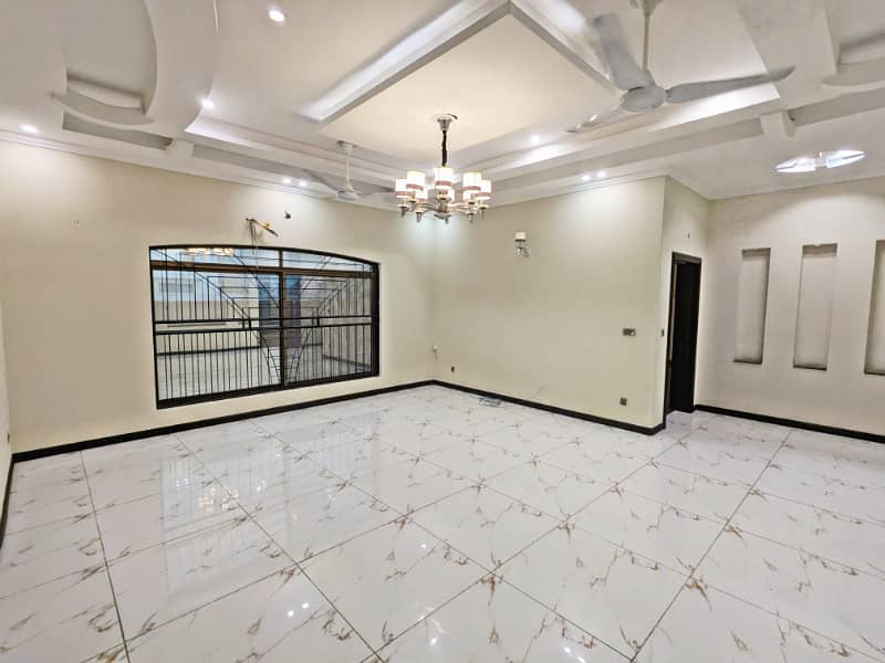 1 Kanal House With Basement Available For Rent At The Top Of DHA Phase 5 12