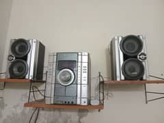 DVD/CD player with speakers and remote