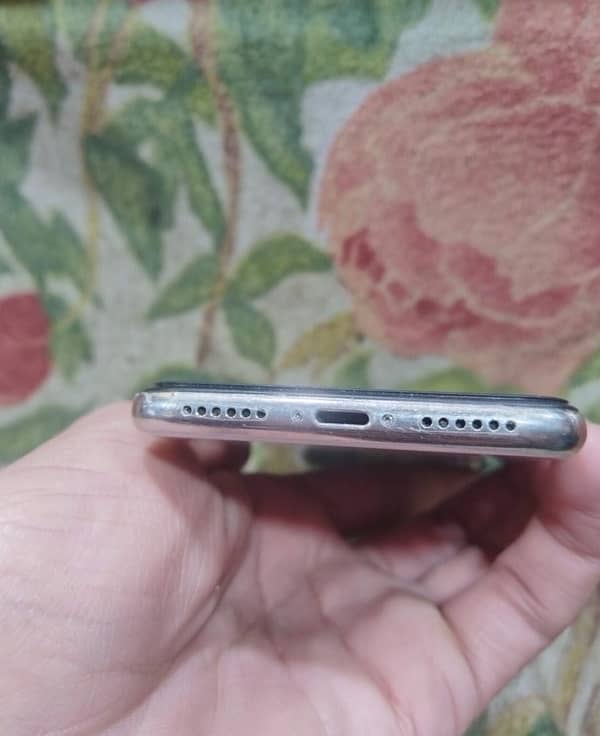 iPhone x256 Gb PTA 3