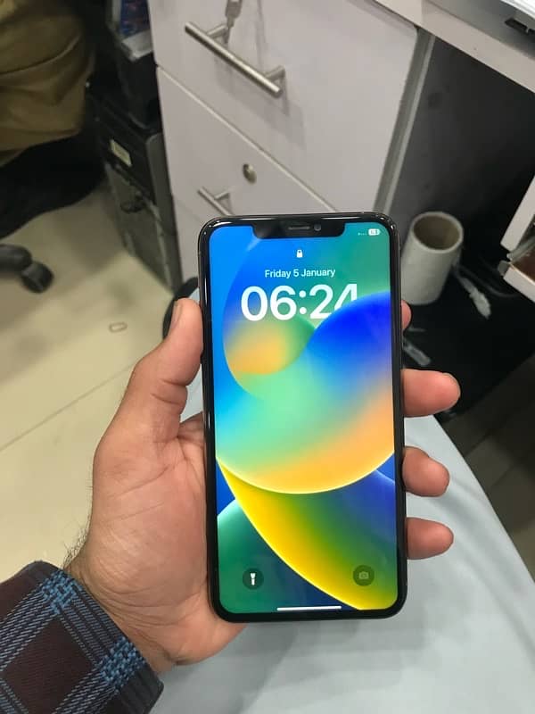 IPhone 11 Pro Max 256 GB 9