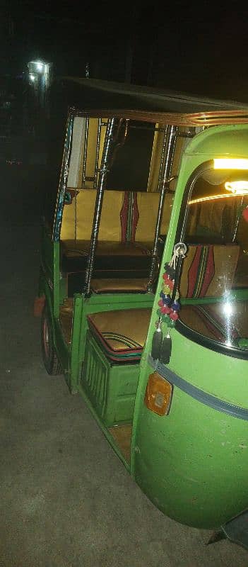 SIWA CNG AUTO RIKSHAW 2