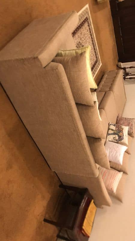 5 Seater L-Shaped Sofa with Table 1