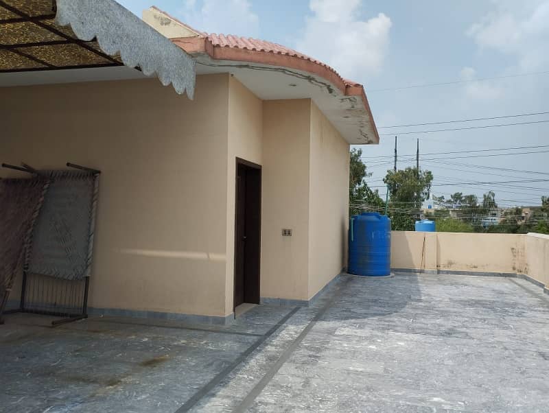 10 Marla Used House For Sale In Wapda Town 19