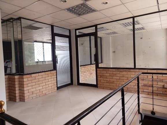 G-9 BEST LOCATION 800 SQ. FEET OFFICE REASOABLE RENT 8