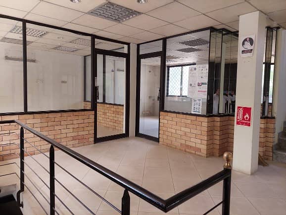 G-9 BEST LOCATION 800 SQ. FEET OFFICE REASOABLE RENT 10