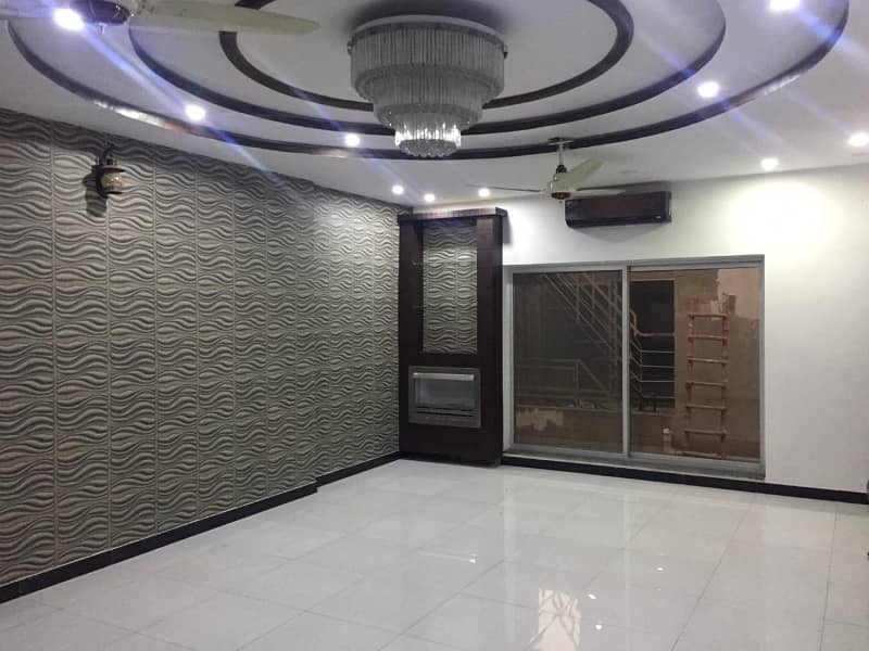 Brand New 1 Kanal Luxury House Available For Rent in Jasmine Block Bahria Town Lahore Rejected (Request By AM) 10