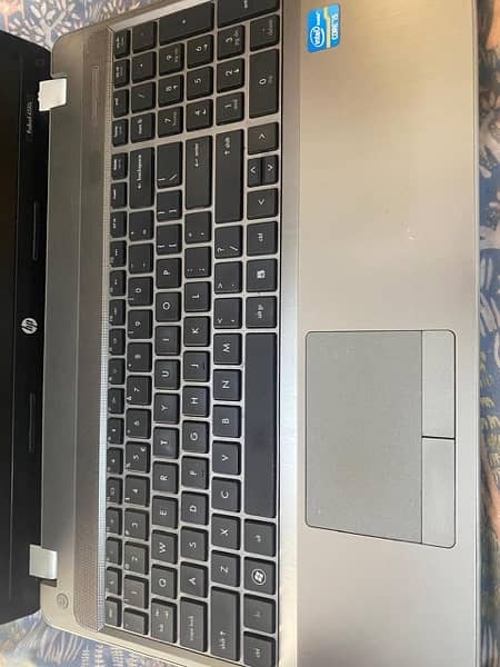 hp laptop 4