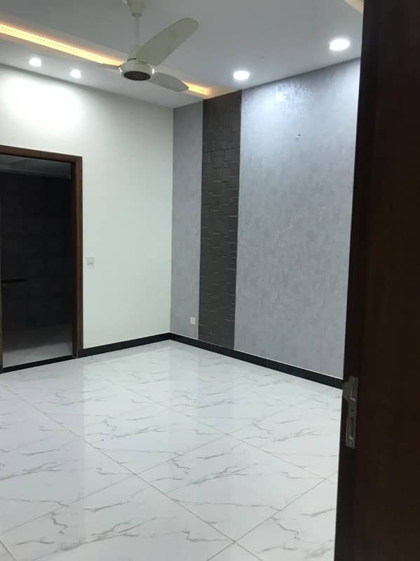 10 Marla House For Sale In Chambelli Block Bahria Town Lahore 12