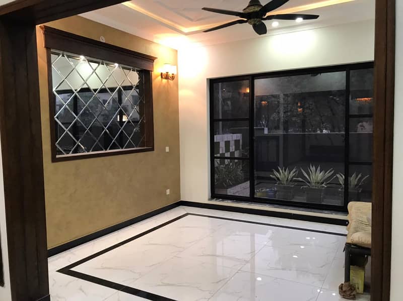 10 Marla House For Sale In Chambelli Block Bahria Town Lahore 14