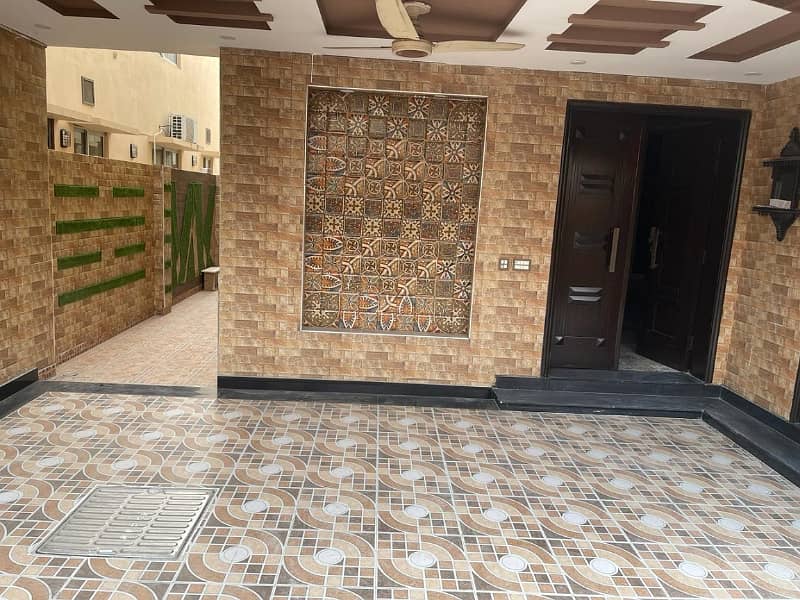 10 Marla House For Rent Available Sector C Jasmine Block Bahria Town Lahore 0