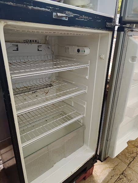 used refrigerator 4