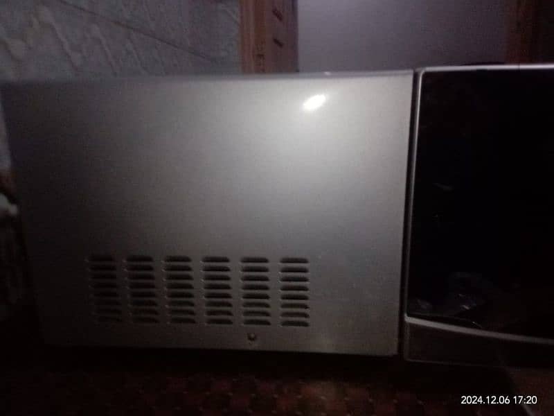 Electrolux Microwave 3