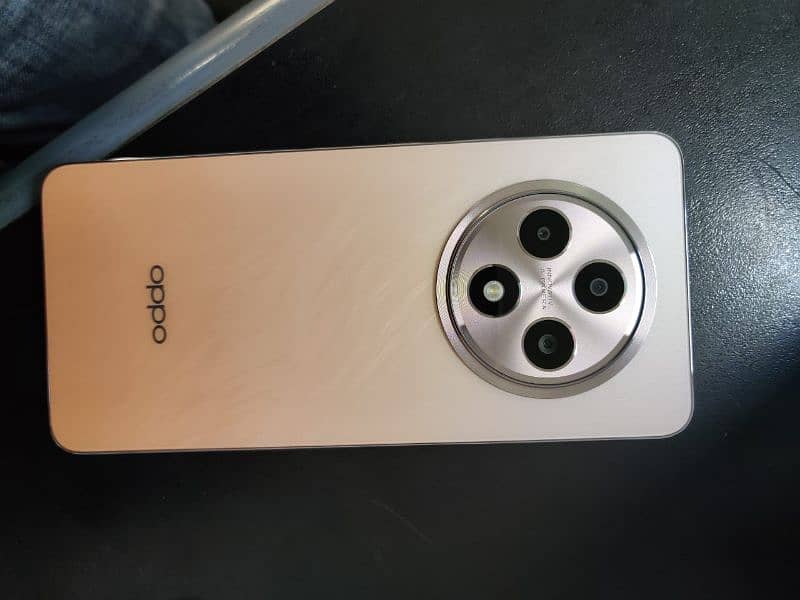 Oppo Reno 12 F 5G 0