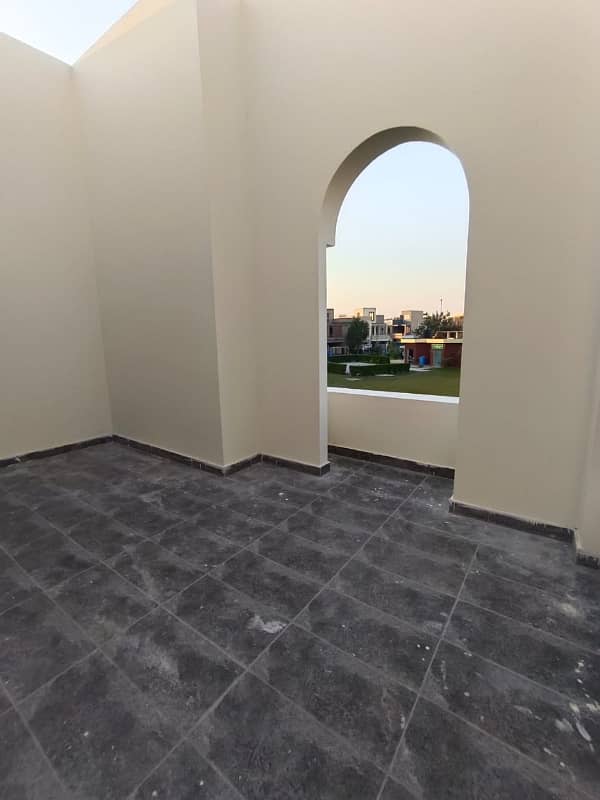 8 Marla Facing Park House For Sale Bahria Nasheman 14