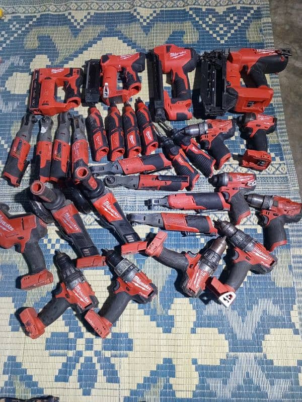 Milwaukee M18 M12 0