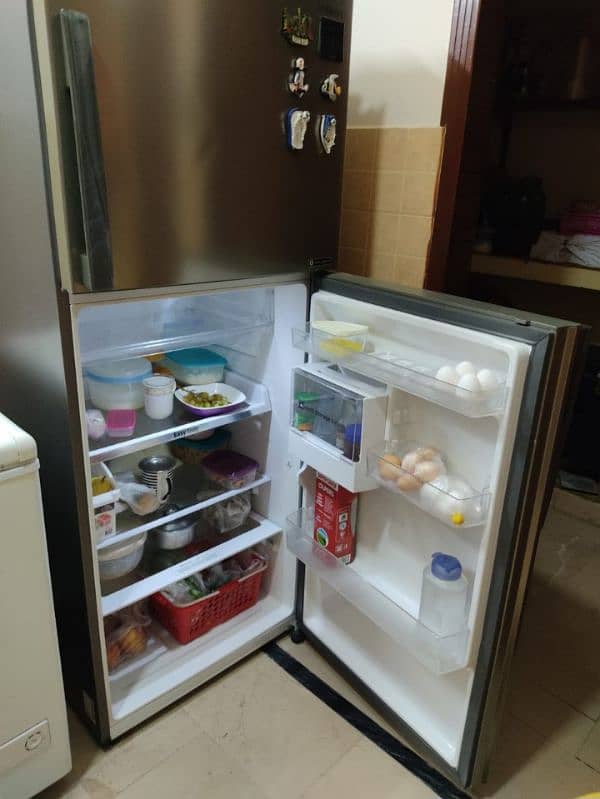 Samsung Refrigerator with Digital Inverter Compressor 2