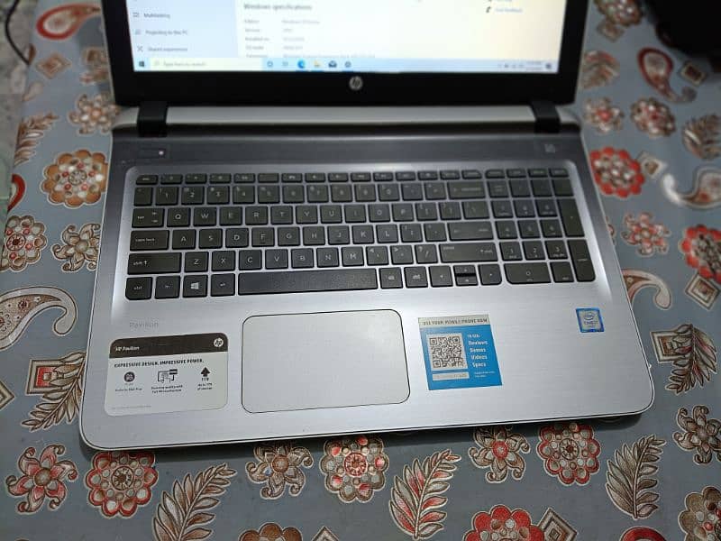 Hp Pavilion.   i7\6th.     15.6 inch LED.   (0332-0037723) 1