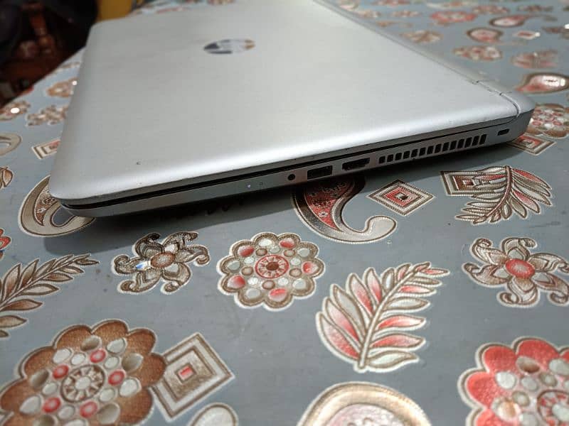 Hp Pavilion.   i7\6th.     15.6 inch LED.   (0332-0037723) 2