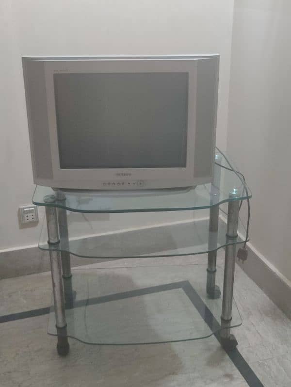 Samsung Color Television with Table Trolly 1