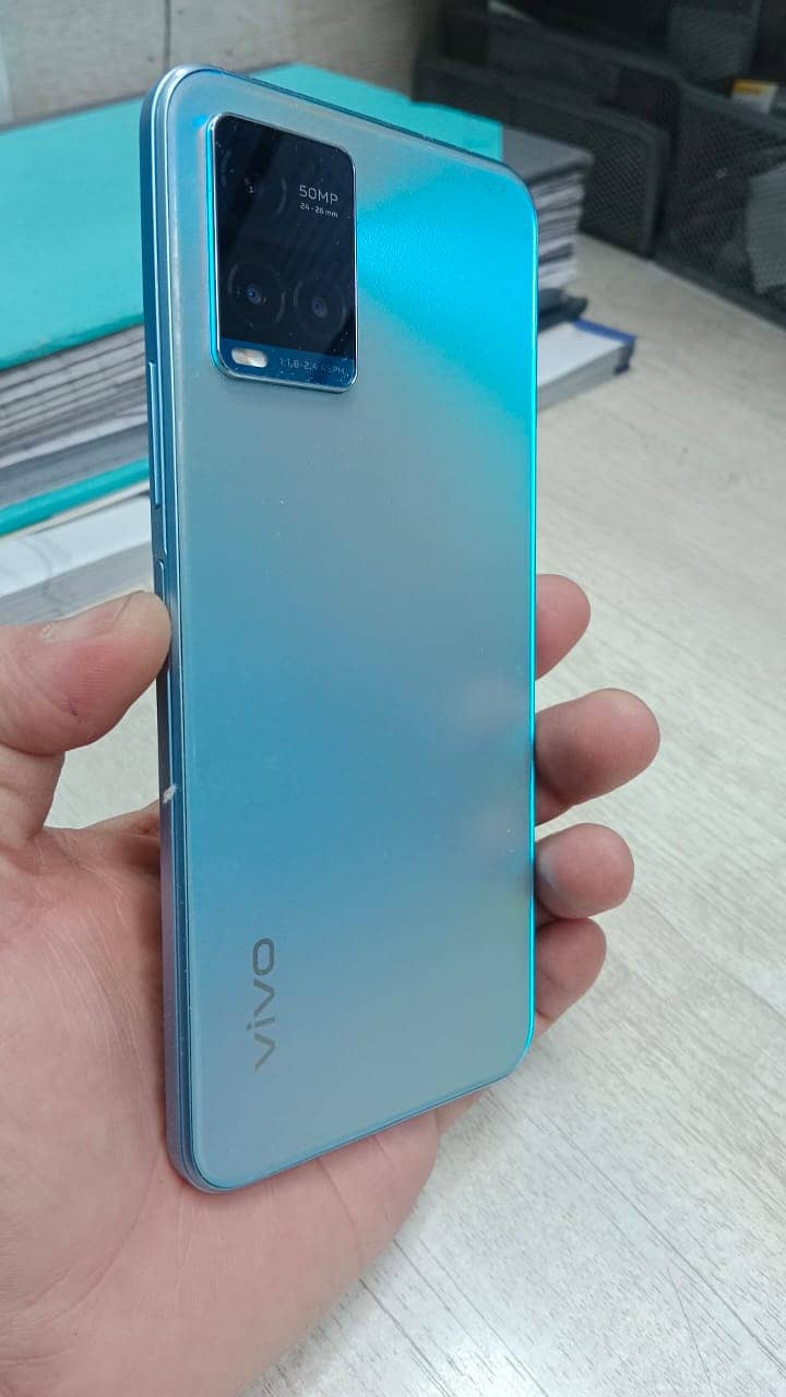 vivo y33s 3