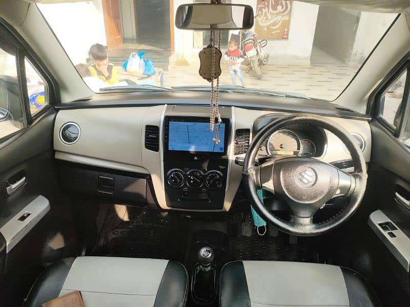 Suzuki Wagon R 2018 10