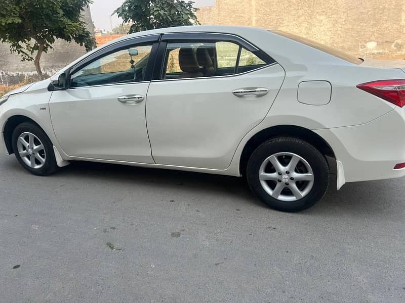 Toyota Corolla XLI 2017 model new shape 3