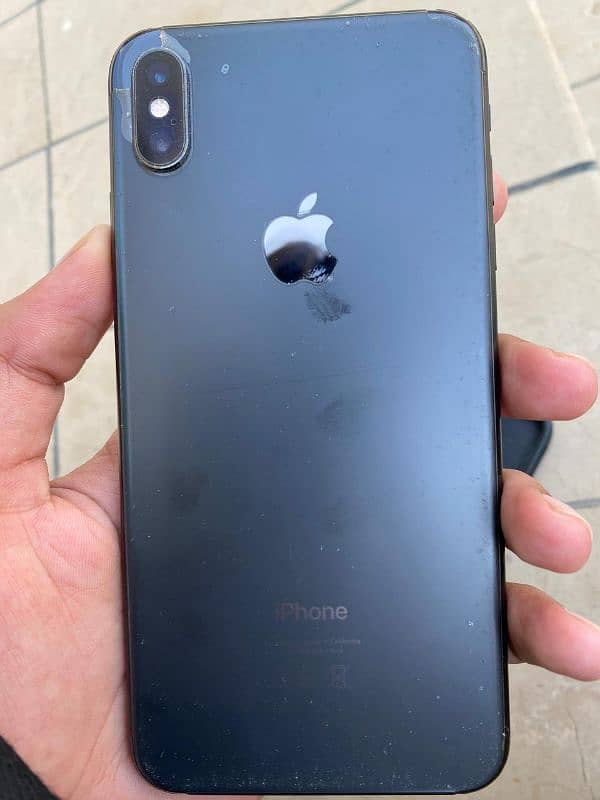 xs max 4