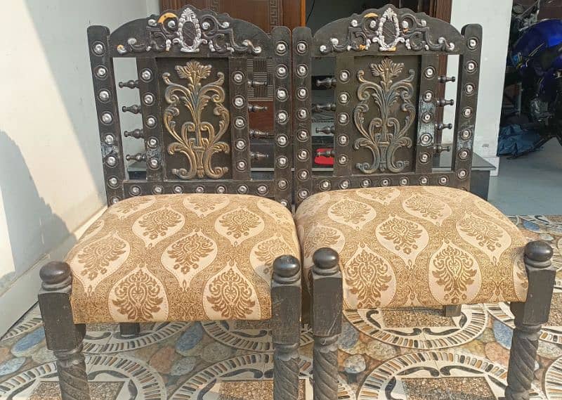 2 wooden chairs for sale 0