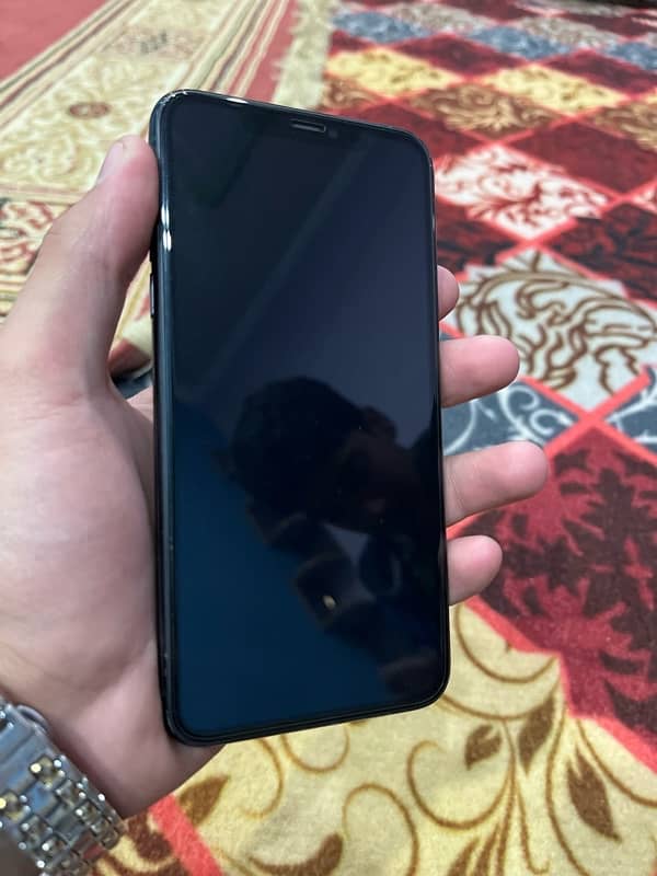 iphone 11 pro max  Non Pta 256gb  100 health 2