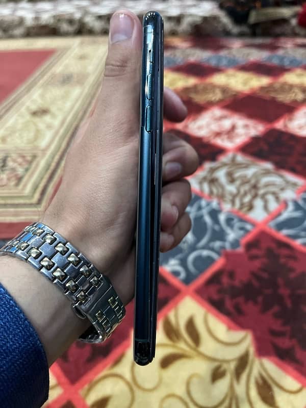 iphone 11 pro max  Non Pta 256gb  100 health 3