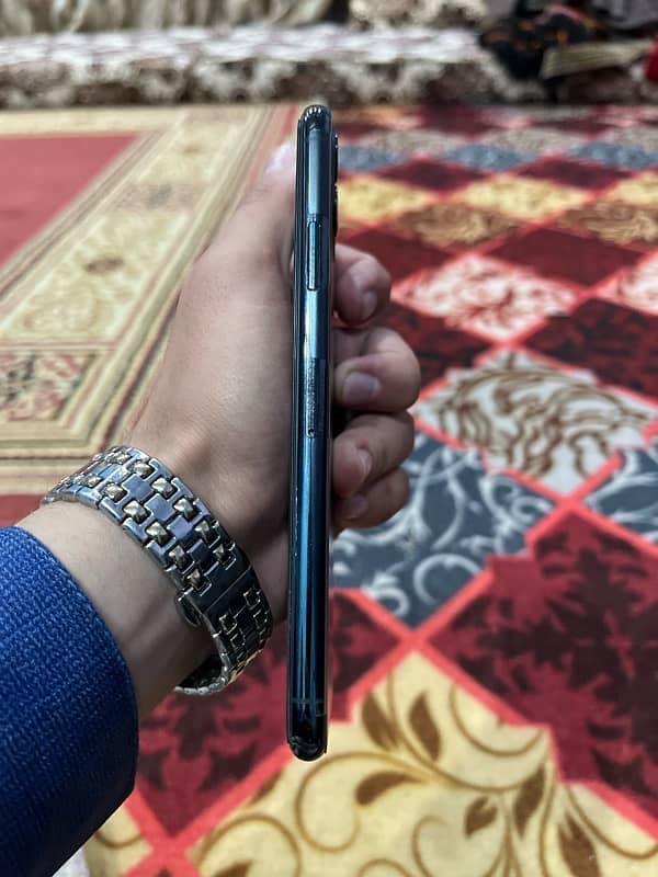 iphone 11 pro max  Non Pta 256gb  100 health 4