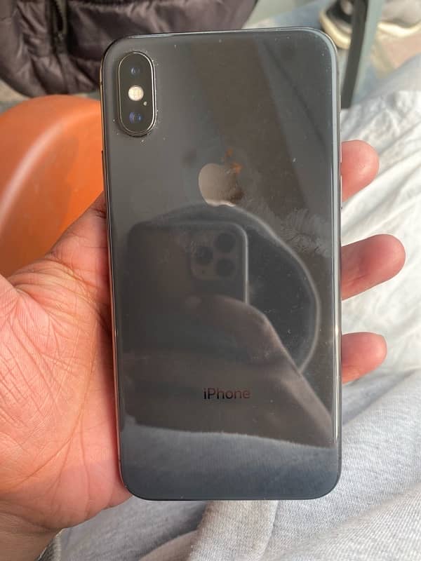 iPhone X (256GB) in Excellent Condition – Urgent Sale! 6