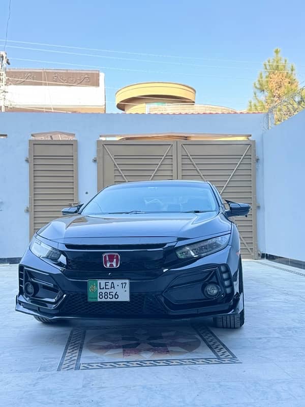 Honda Civic Oriel 2017 10