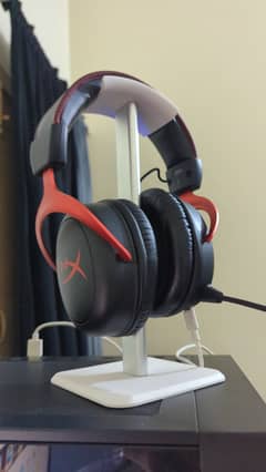 HYPER X Cloud II Wireless ( Upto 12 Hours battery life )