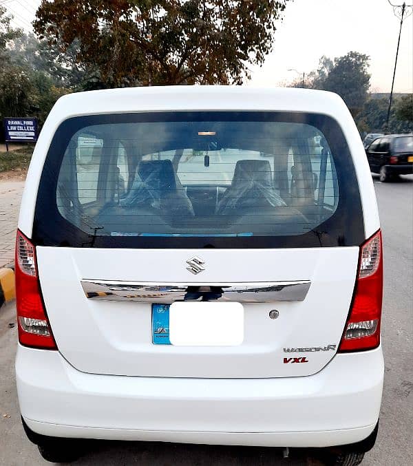 Suzuki Wagon R 2018 11