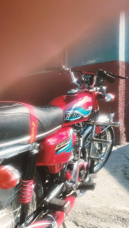 CG honda 125 for sale urgent with resonable price original tanki tapy 4